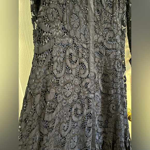 Beautiful lace navy dress. Long sleeve, button-down. - Picture 2 of 3
